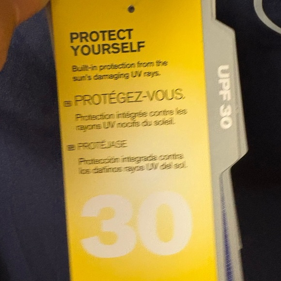 Boys Under Armour Black and Navy Tees - Picture 14 of 14